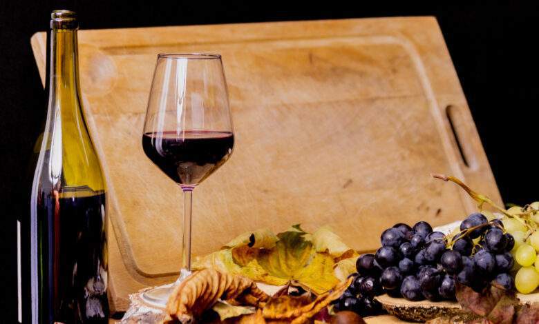 Scène traditionnelle du Beaujolais nouveau