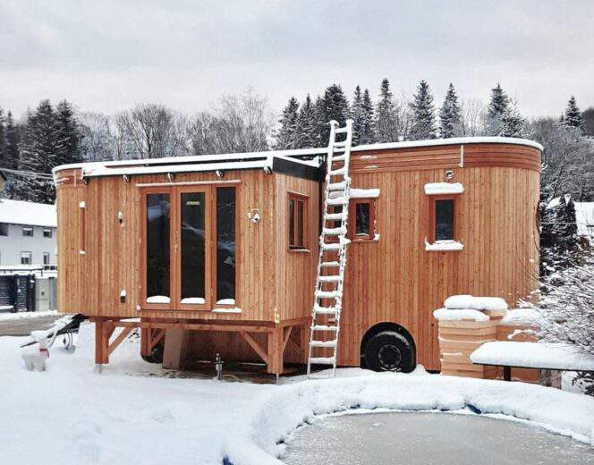 Wohnwagon, personnalisable à souhaits, cette Tiny House peut même être autosuffisante