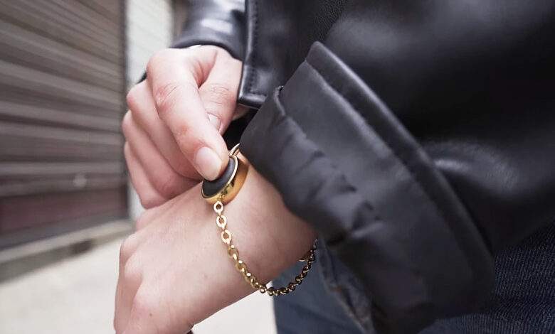 Le bracelet anti-agression MyEli sera primé au CES de Las Vegas 2022