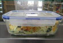 Au lieu de les jeter, cette cantine scolaire brade les aliments non consommés aux habitants du village