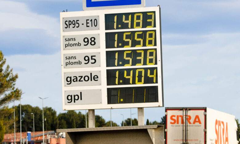 4 applications pour comparer les prix du carburant et faire des économies
