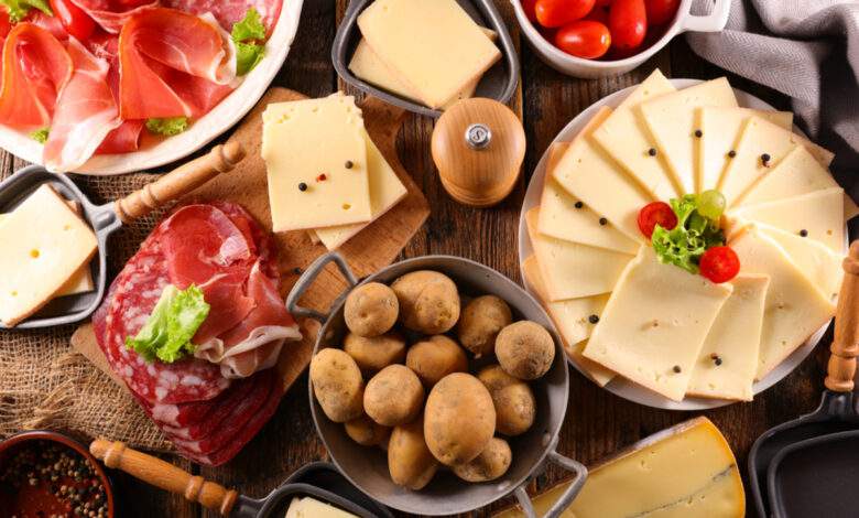 Des Lyonnais inventent Raclette.World, un "calculateur à raclette" pour éviter le gaspillage !