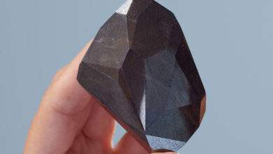 un diamant noir de 555,55 carats qui proviendrait de "l'espace interstellaire"