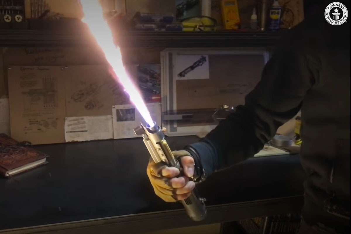 sabre laser star wars vrai