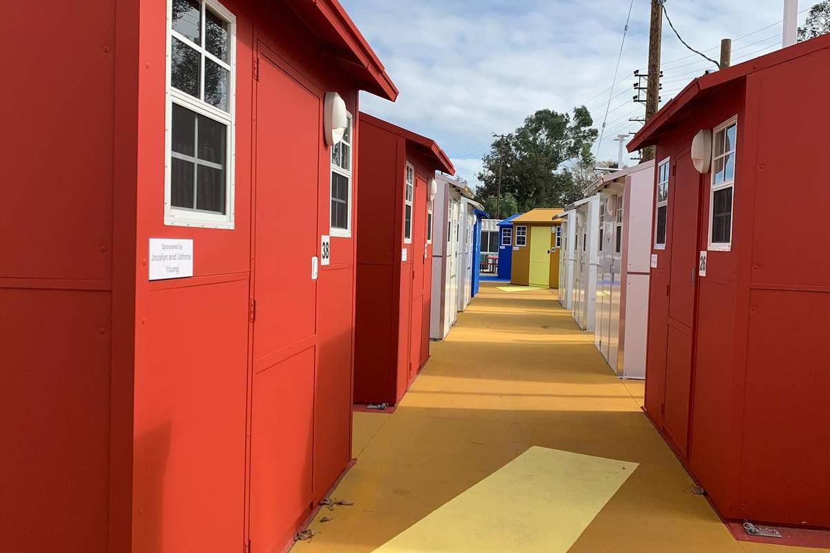 Des Tiny Houses colorés pour les sans abris