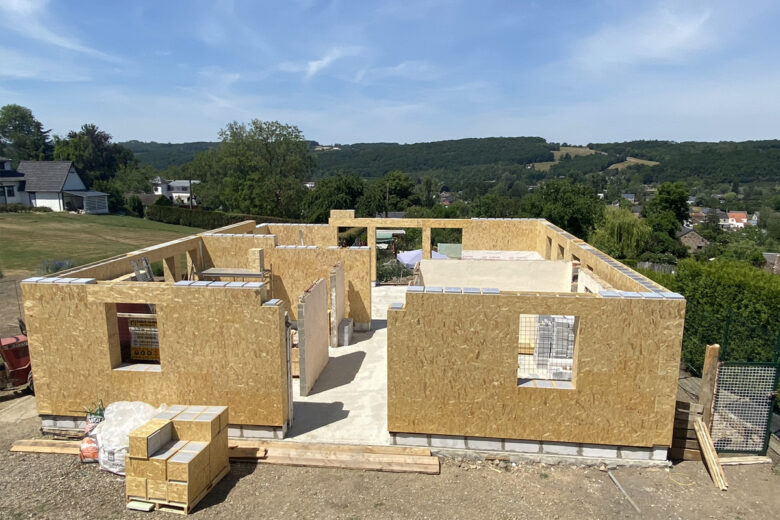 Une maison fabriquée avec des briques Gablok