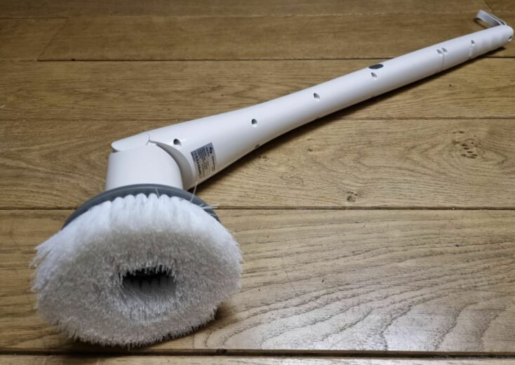 Nous avons testé la brosse de nettoyage électrique sans fil Tilswall