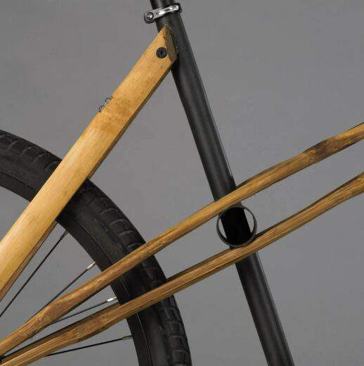 Le cadre du vélo en bambou