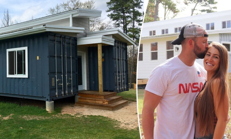 Spenser et Mackenzie devant leur maison container