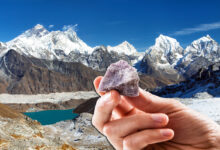 un gisement de lithium dans l'Everest