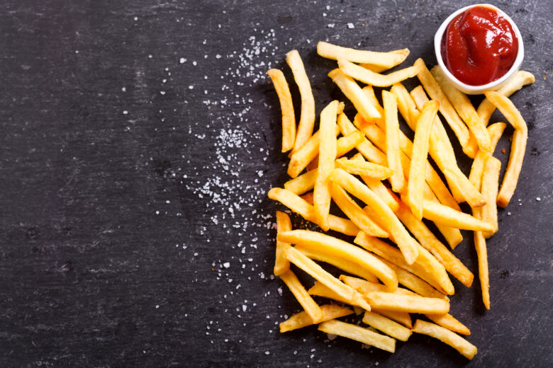 Des frittes et du Ketchup