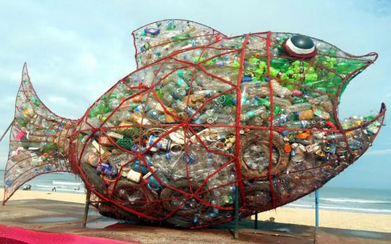 Sculpture de Janardhan Havanje sur la plage de Malpe (Inde)