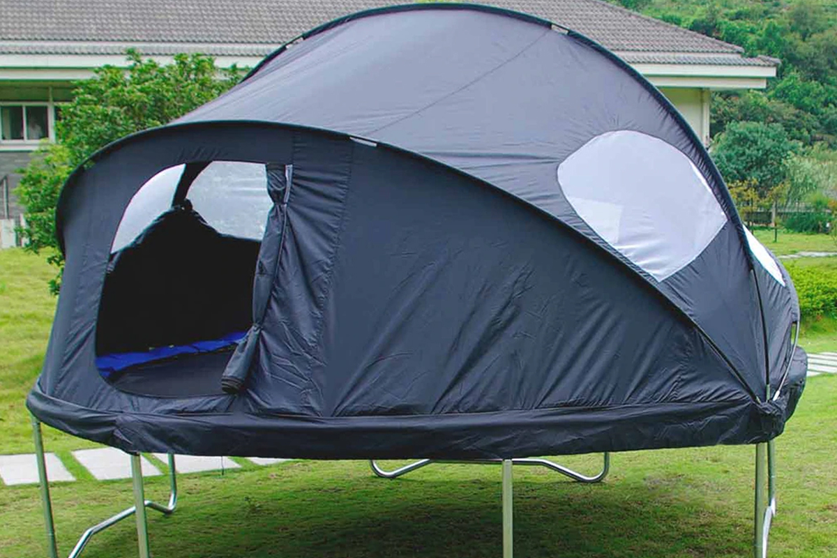 TRAMPOLINE TENT