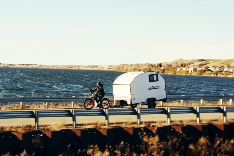 Le vélo Juggernaut XD | Biktrix tire une caravane