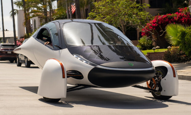 La voiture électrique et solaire Aptera