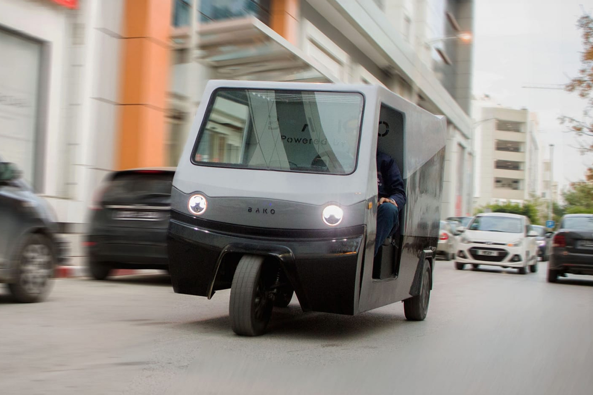 Une voiture électrique sans permis solaire