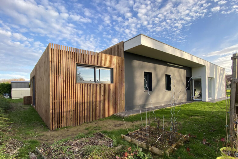 L'agrandissement d'une maison avec un abris de jardin