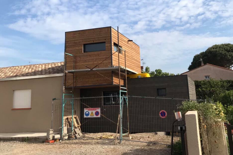 Une maison container à 1 étage