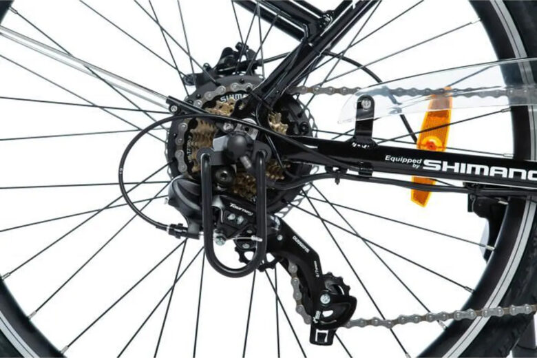 Gros plan sur la roue du MOMA BIKES - Vélo électrique VAE de ville - 26
