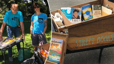 L'équipe de Streek Books dans un parc