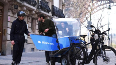 Un vélo cargo taxi