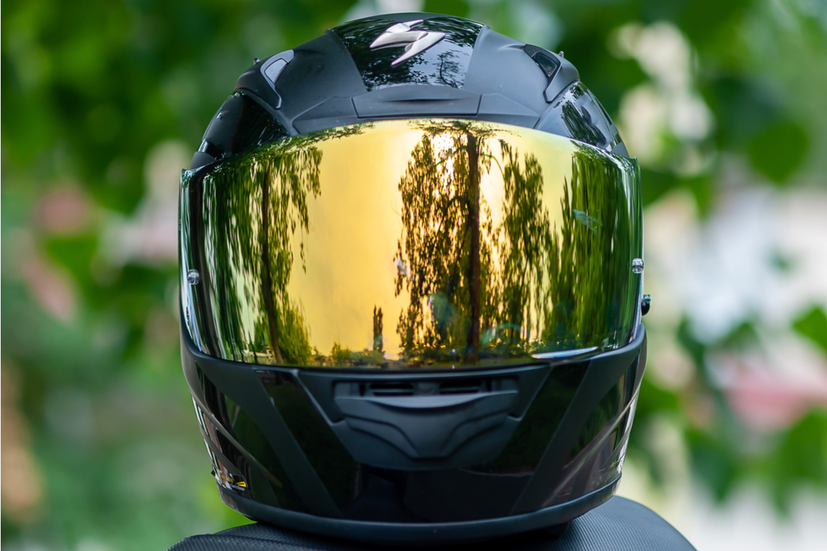 Comment choisir son casque moto : astuces - Le Bol