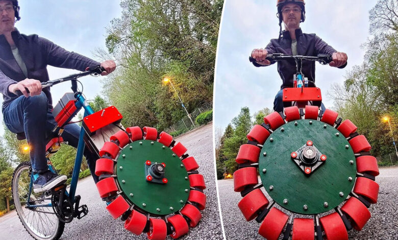 un vélo avec une roue omnidirectionnelle