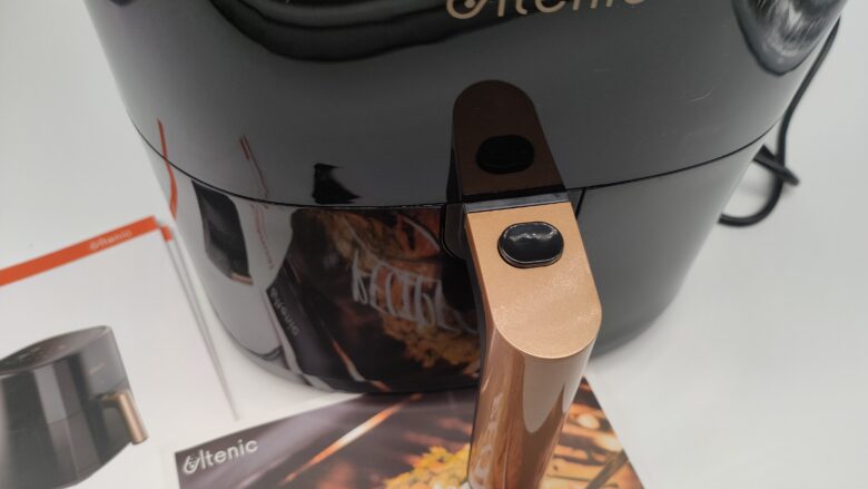 Nous avons testé la friteuse connectée Smart Air Fryer K1 d'ULTENIC