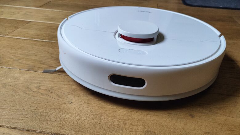 DreameBot D10 plus : test et avis de l’aspirateur laveur avec navigation LiDAR et station de vidange automatique