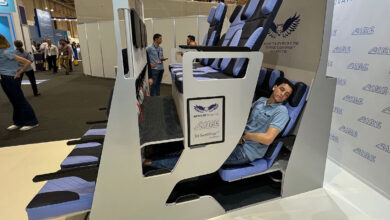 La Chaise Longue Economy Seat en démonstration à Aircraft Interiors Expo