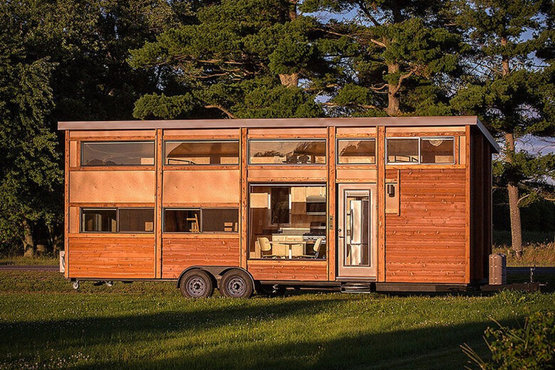 La Tiny House Escape Traveler