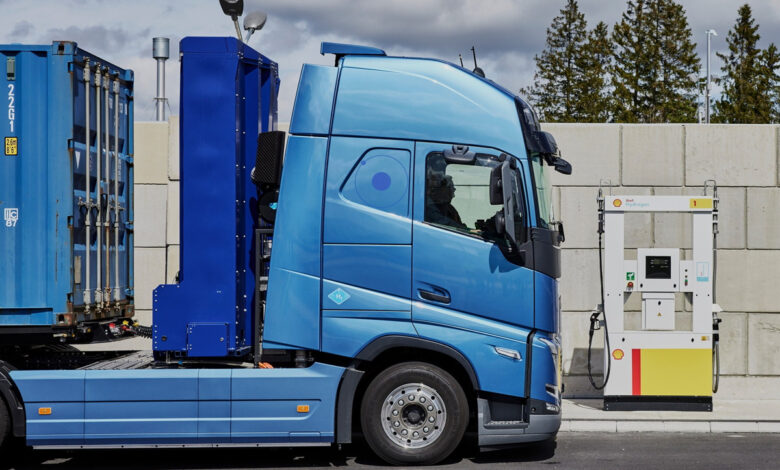 Volvo commence à tester son premier camion électrique à pile à combustible à hydrogène