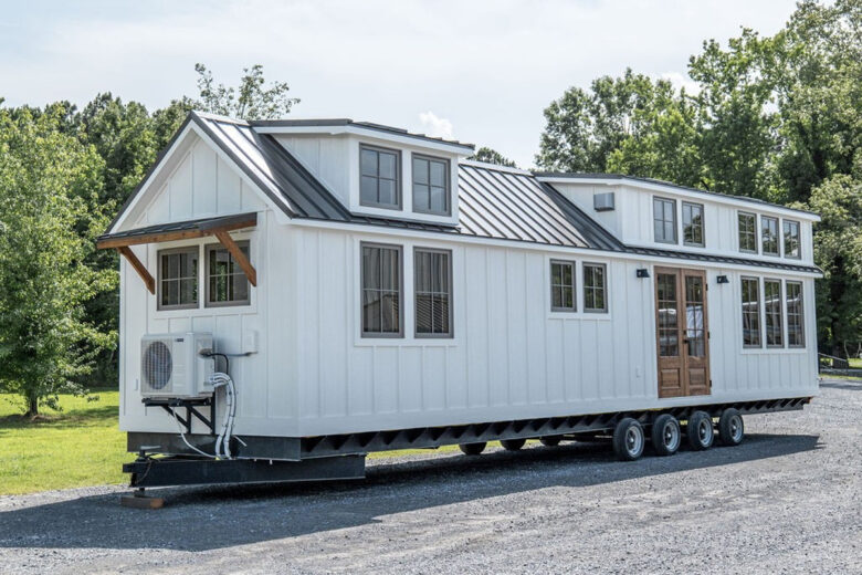 La Tiny House Denali Clerestory