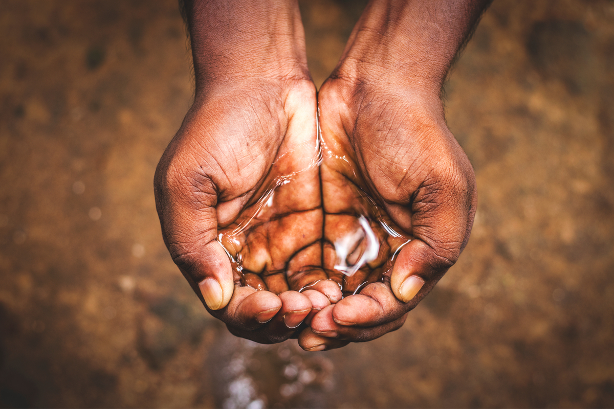 Une innovation "nécessaire pour se laver dans des endroits où l’eau souillée apporte plus de maladies que d’hygiène corporelle"