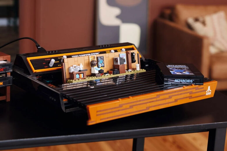 une réplique grandeur nature de l’Atari 2600 pour 239.99€