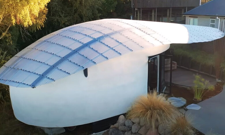 Pumice Tiny House est une petite maison située dans la station de ski de montagne d'Ohakune en Nouvelle-Zélande.