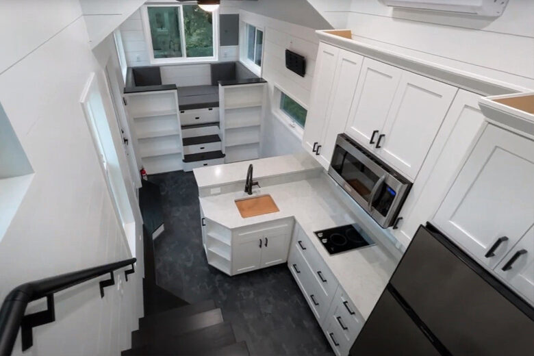 L’intérieur de la Cavin Tiny House