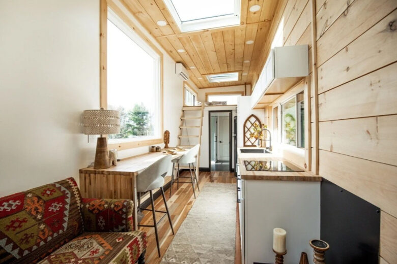 L'intérieur de la Tiny House Colomb