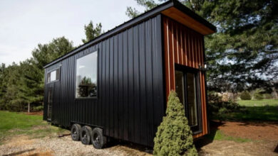 Une Tiny House de bois et de métal