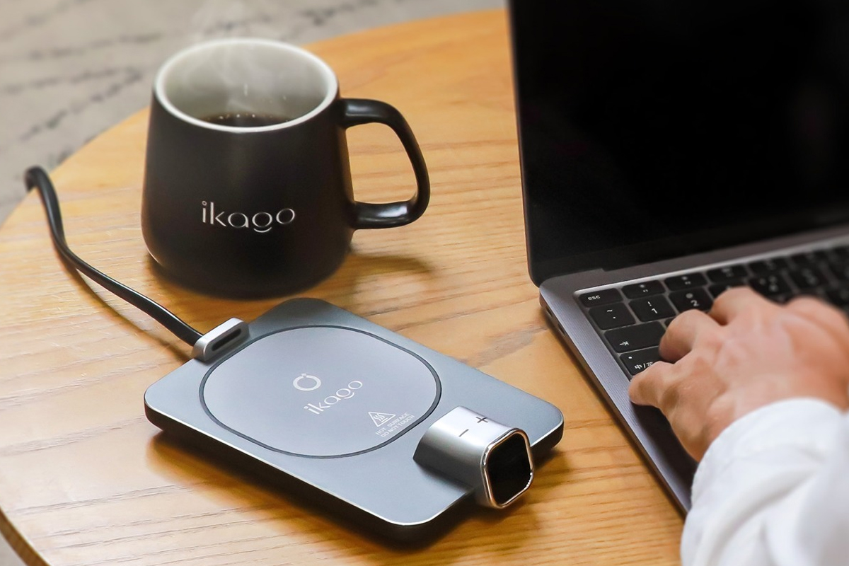 Deux gadgets pour garder votre café chaud pendant vos journées au bureau