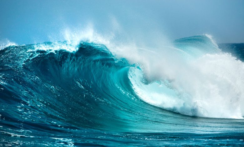 De minuscules générateurs d'électricité statique pourraient produire de l'énergie à partir des vagues