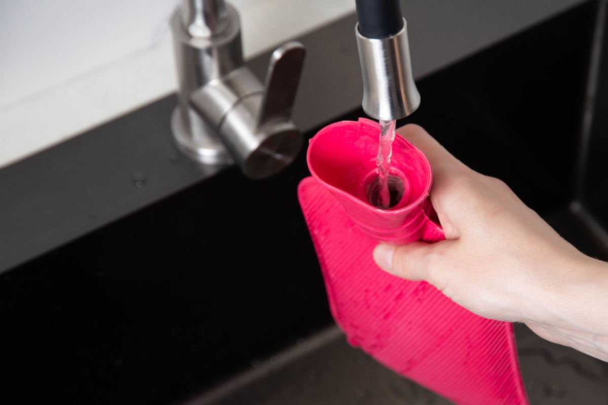 Au quotidien. Peut-on mettre de l'eau du robinet dans le radiateur de sa  voiture ?