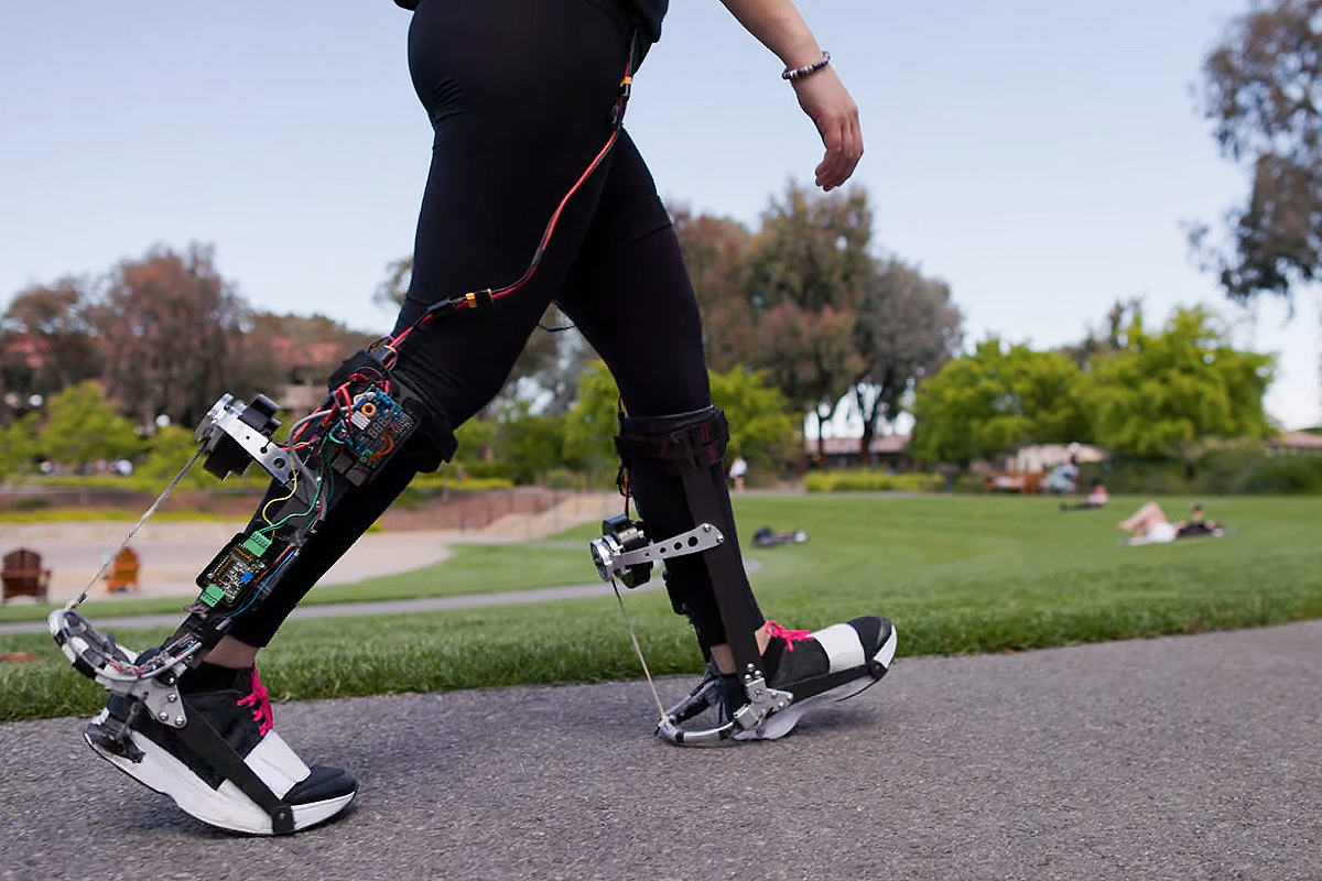 Un exosquelette intelligent qui s'adapte à chaque type de marche.