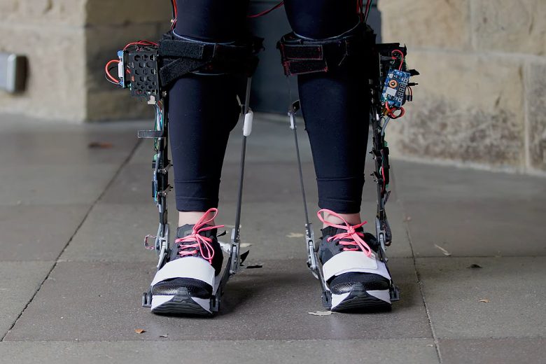 Un exosquelette révolutionnaire qui s’adapte à votre marche et réduit la fatigue.
