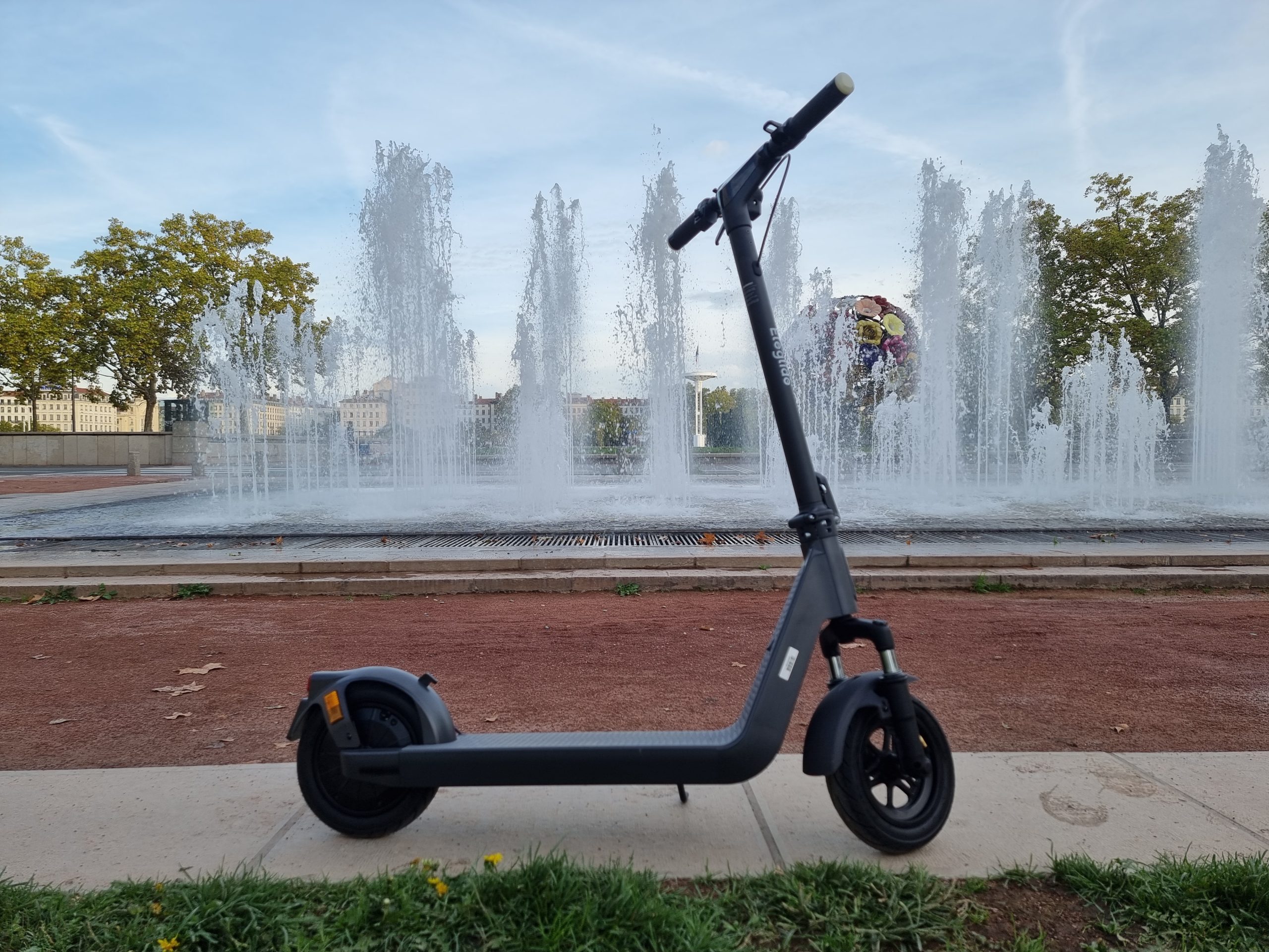 Ce jour où j'ai essayé une trottinette électrique…