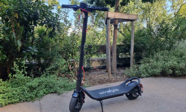 La trottinette WINDGOO M20.
