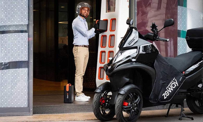 "le 1er scooter électrique trois-roues qui se recharge en 50 secondes"