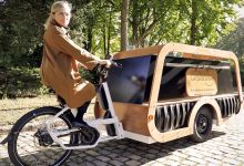 La Corbicyclette, un triporteur corbilllard-vélo.