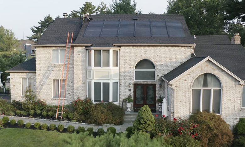 Des bardeaux solaires plus abordables