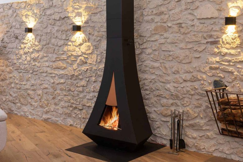 Une cheminée qui peut chauffer de larges volumes tout en étant respectueuse de l’environnement.